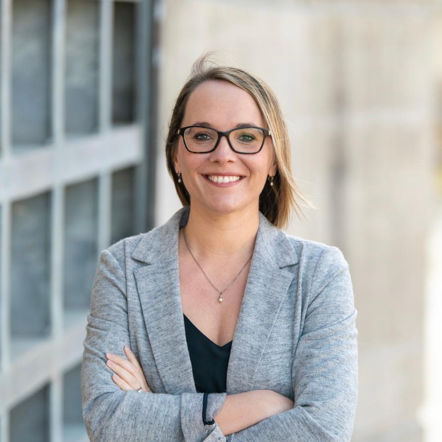 Amanda devereaux rn bsn presenter information